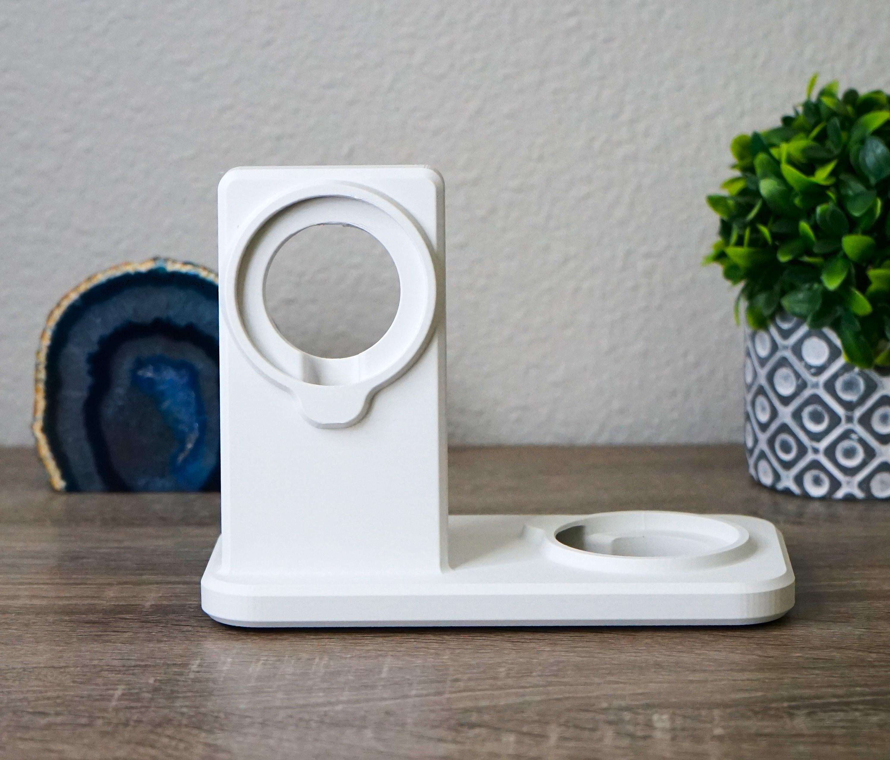 Dual MagSafe Holder with Upright and Flat MagSafes