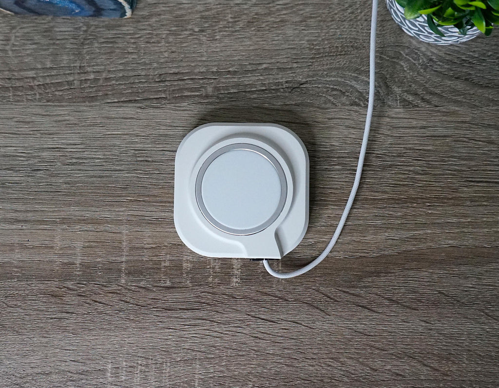 Single Flat MagSafe Holder