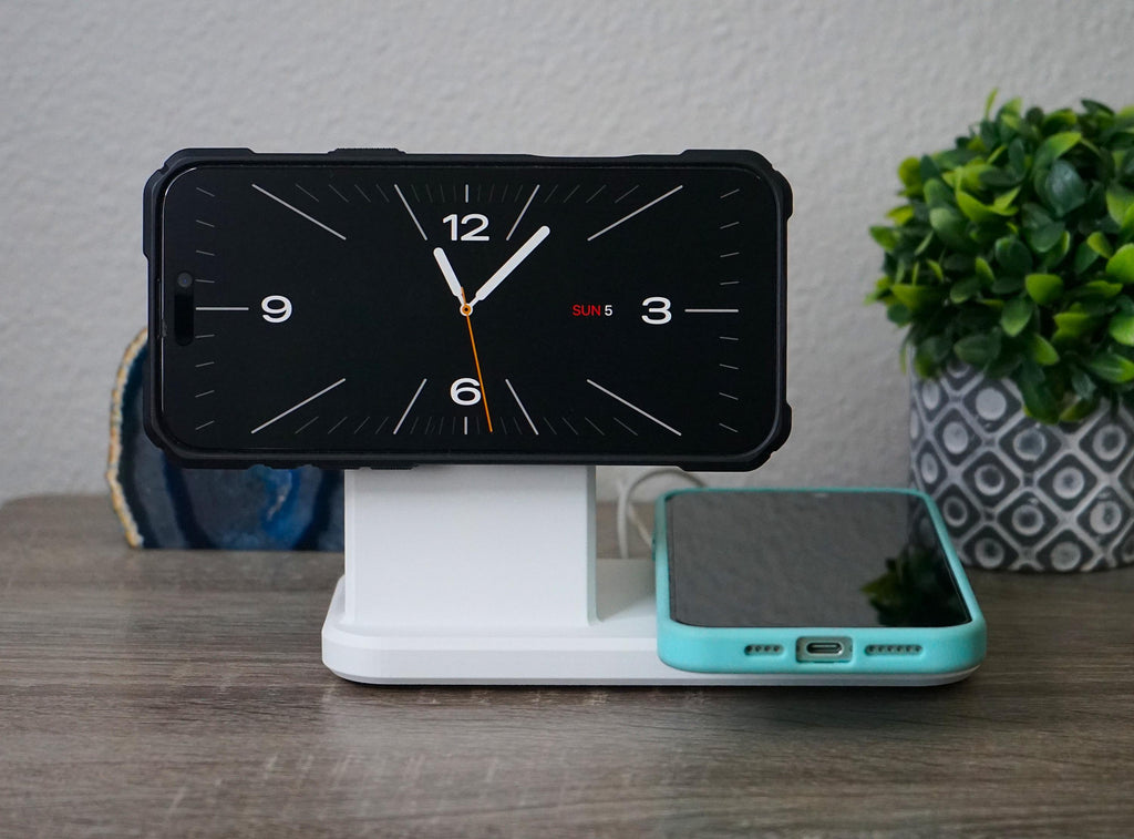 Dual MagSafe Holder with Upright and Flat MagSafes