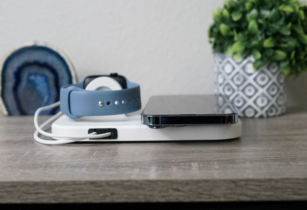 iPhone, Apple Watch, and Airpod MagSafe Holder Apple MagSafe Charger