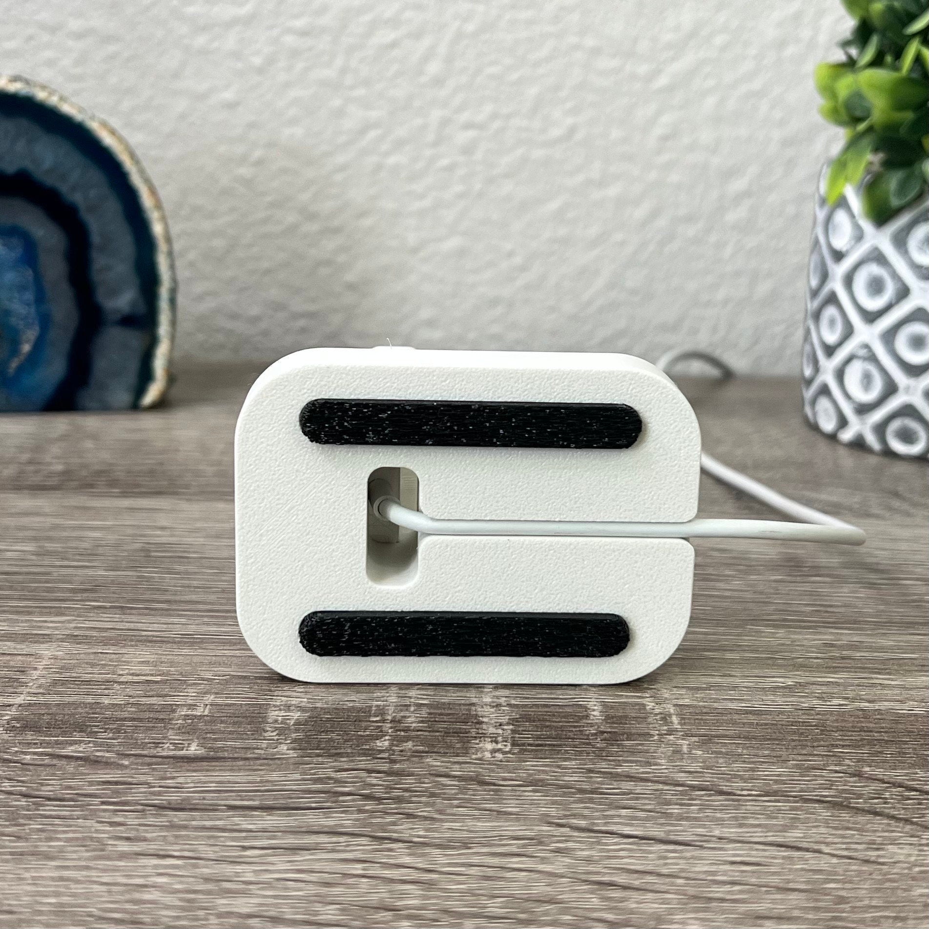 Apple Watch MagSafe Charging Station